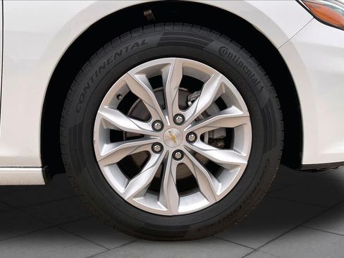 Used 2024 Chevrolet Malibu LT FWD image 12