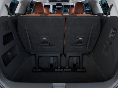 Used 2027 Kia Carnival SX Prestige FWD image 19