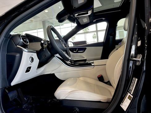 Certified 2025 Mercedes-Benz C 300 Sedan image 19