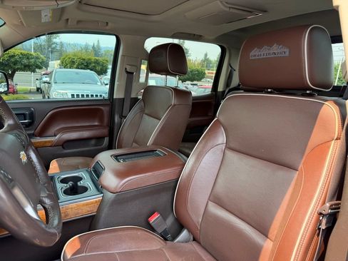 Used 2016 Chevrolet Silverado 1500 High Country AWD/4WD image 16