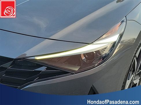 Used 2023 Hyundai Elantra SEL w/ Convenience Package image 28