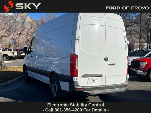 Used 2021 Mercedes-Benz Sprinter 144 Cargo image 7