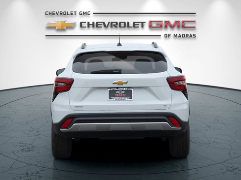 New 2026 Chevrolet Trax LT w/ Driver Confidence Package image 4