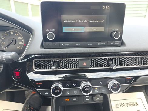 Used 2024 Honda Civic EX-L image 20