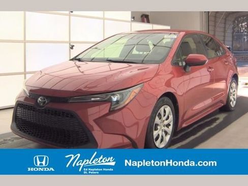 Used 2021 Toyota Corolla LE image 1