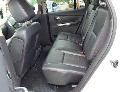 Used 2013 Ford Edge SEL FWD image 12