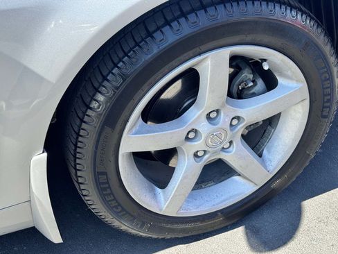 Used 2006 Nissan Altima 3.5 SE FWD image 19