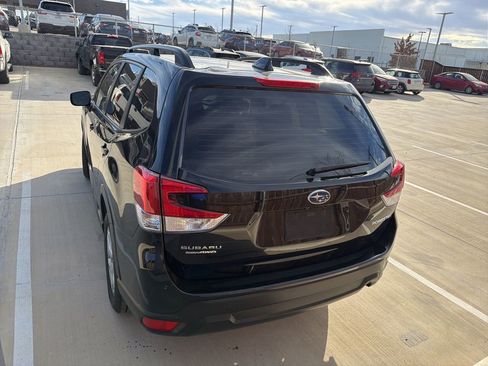 Used 2020 Subaru Forester Base w/ Alloy Wheel Package image 4