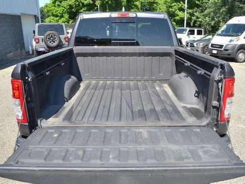 Used 2022 RAM 1500 Big Horn AWD/4WD image 36