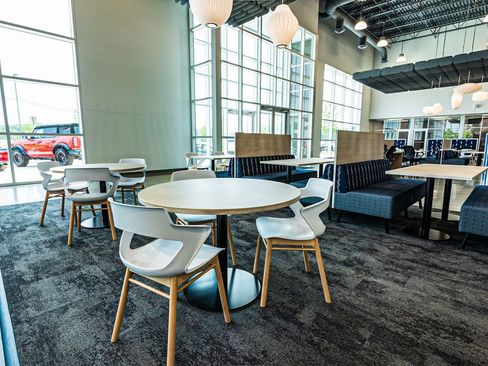 Used 2024 Genesis Electrified GV70 Advanced image 44