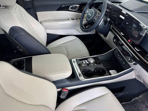 New 2026 Kia Carnival SX Prestige FWD image 16