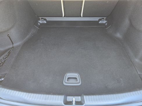 Used 2024 Mercedes-Benz C 300 Sedan image 32