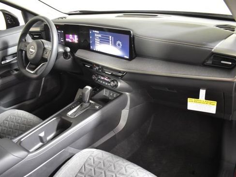New 2026 Nissan Kicks SV w/ SV Premium Package AWD/4WD image 33