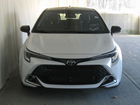 New 2026 Toyota Corolla XSE image 3