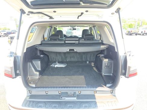 Used 2019 Toyota 4Runner Limited AWD/4WD image 6