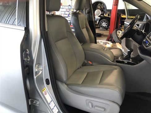 Used 2018 Toyota Highlander XLE image 20