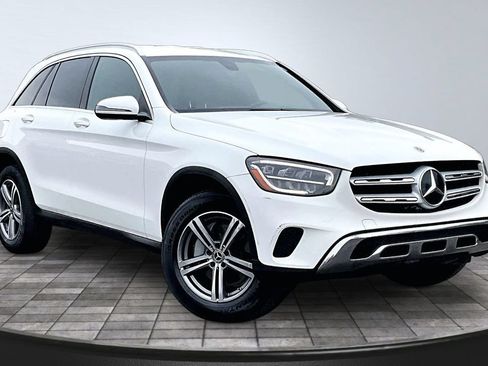 Used 2020 Mercedes-Benz GLC 300 4MATIC image 3