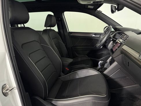 Used 2023 Volkswagen Tiguan SEL R-Line AWD/4WD image 32