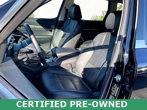 Used 2023 Kia Telluride EX w/ EX Captain's Chair Package image 24