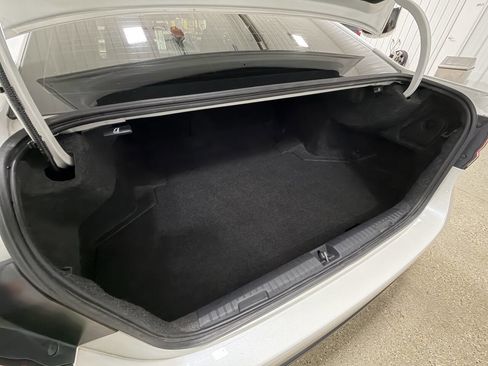 Used 2023 Subaru Legacy Premium image 28