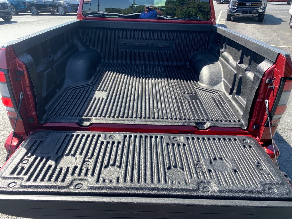 Certified 2025 Nissan Frontier SV AWD/4WD image 28