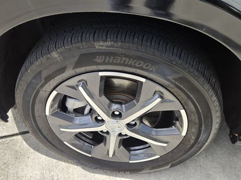 Used 2025 Honda HR-V EX-L image 10