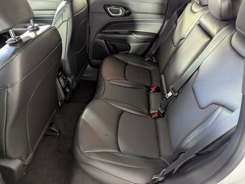 New 2026 Jeep Compass Latitude image 14