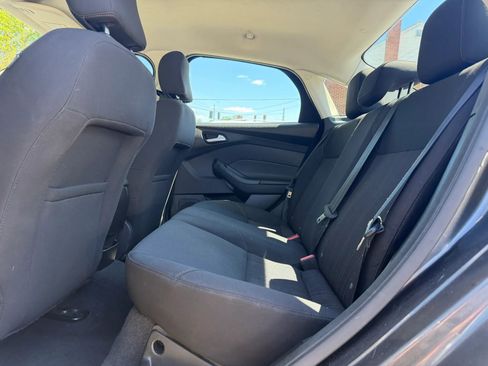 Used 2016 Ford Focus SE w/ Reverse Sensing Package image 30