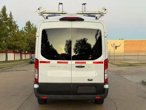 Used 2019 Ford Transit 150 XLT image 6
