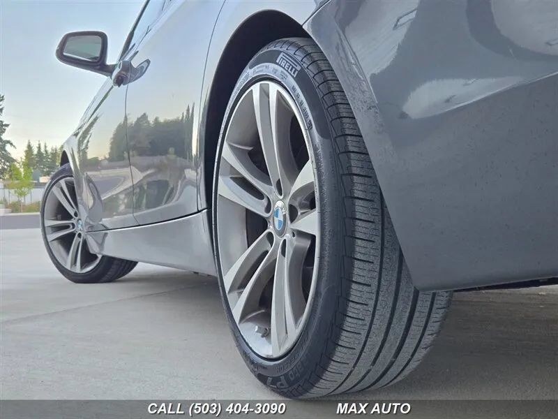 Used 2013 BMW 335i Sedan RWD image 33