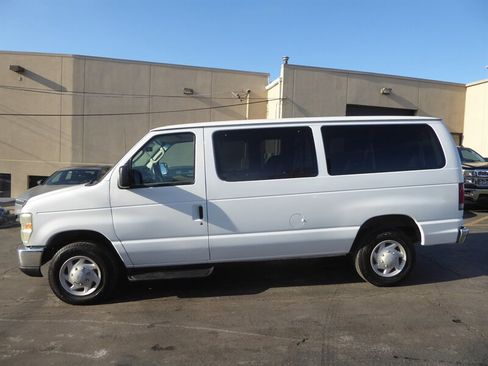 Used 2009 Ford E-350 and Econoline 350 XL image 4