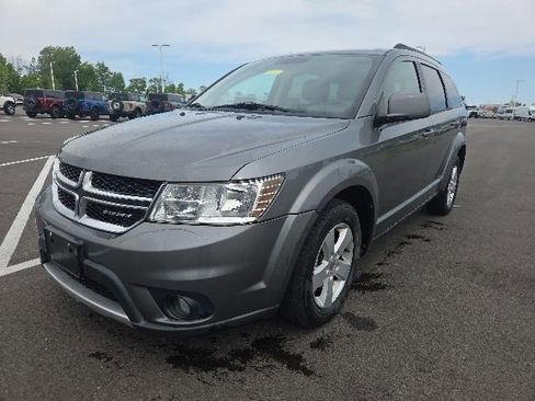 Used 2012 Dodge Journey SXT w/ Flexible Seating Group AWD/4WD image 2