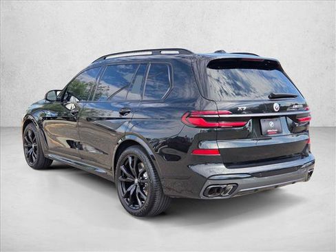 Used 2024 BMW X7 M60i AWD/4WD image 9