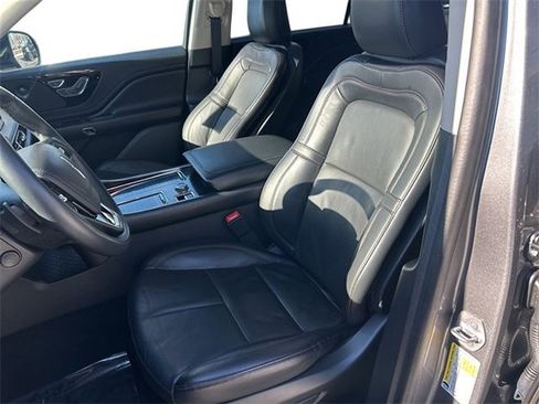 Certified 2023 Lincoln Aviator Reserve w/ Equipment Group 201A image 18
