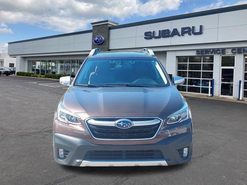 Used 2020 Subaru Outback Touring w/ Popular Package #2 AWD/4WD image 2