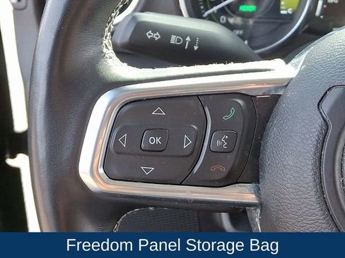 Used 2022 Jeep Wrangler Unlimited Sahara w/ Cold Weather Group image 24