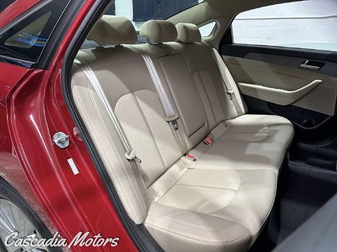 Used 2016 Hyundai Sonata SE FWD image 11