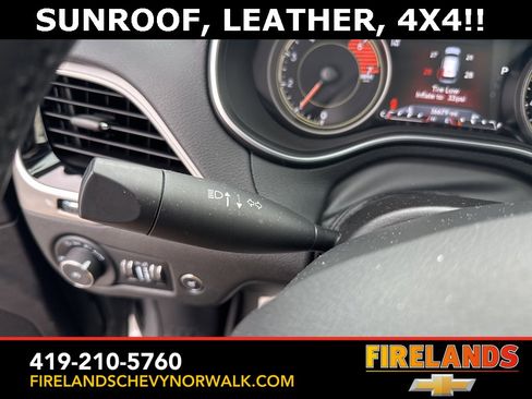 Used 2022 Jeep Cherokee Limited image 6