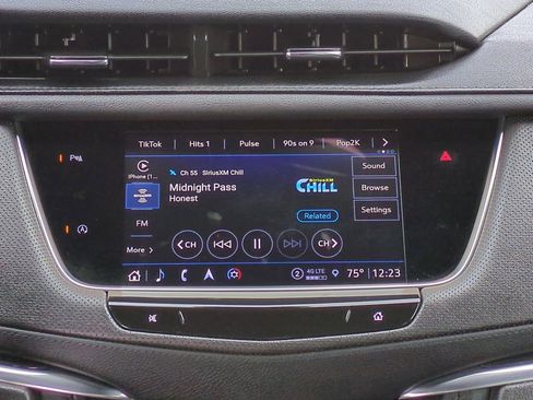 Used 2024 Cadillac XT5 Premium Luxury image 18