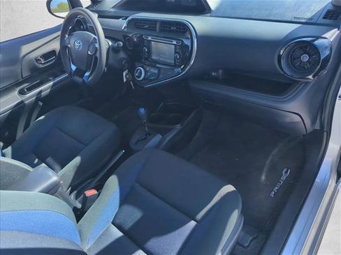 Used 2018 Toyota Prius C Two image 25