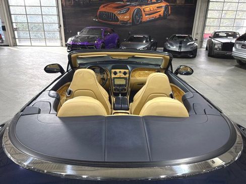 Used 2012 Bentley Continental GT w/ Convenience Specification Pkg image 11