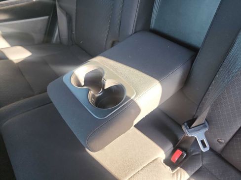 Used 2018 Jeep Grand Cherokee Laredo image 29