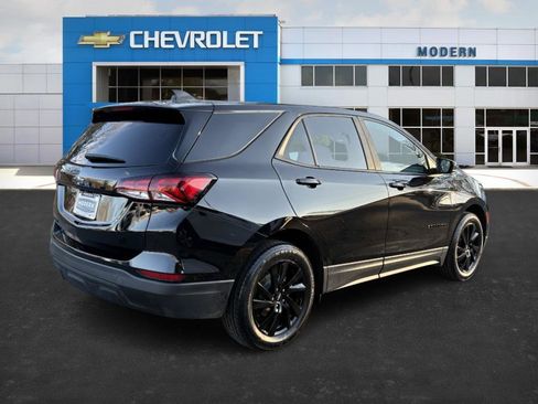 Used 2023 Chevrolet Equinox LS w/ LS Convenience Package image 5