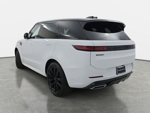 New 2026 Land Rover Range Rover Sport Dynamic SE image 7