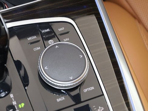 Used 2023 BMW X5 xDrive45e w/ M Sport Package image 33