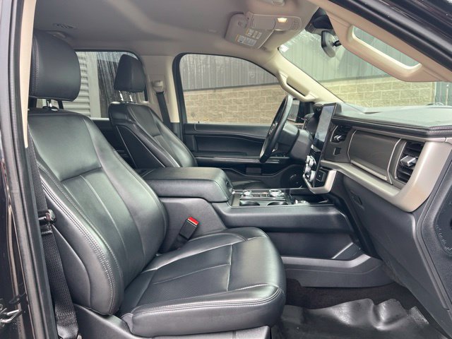 Used 2023 Ford Expedition XLT AWD/4WD image 11