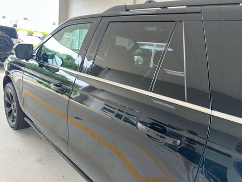 Certified 2023 Ford Expedition Limited AWD/4WD image 12