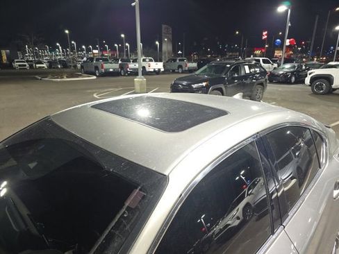 Used 2023 Lexus IS 350 F Sport image 11