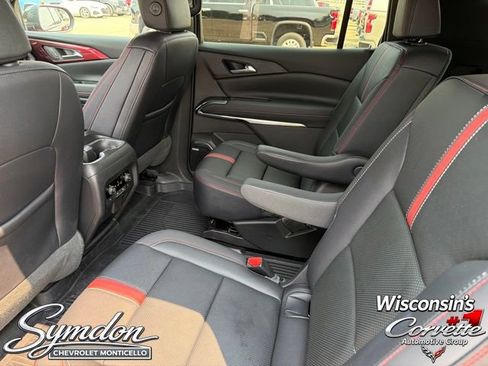 Used 2026 Chevrolet Traverse RS w/ LPO, Floor Liner Package AWD/4WD image 18