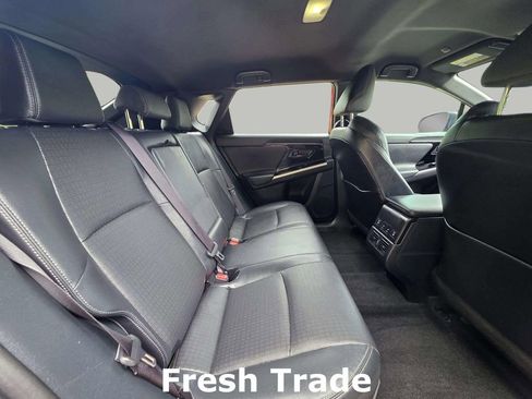 Used 2024 Subaru Solterra Limited image 9